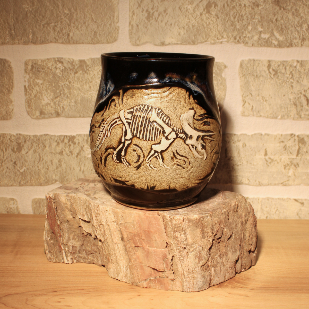 PREHISTORIC LIFE MUG &quot;Triceratops&quot;